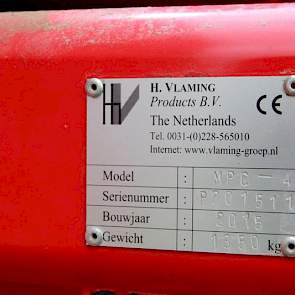 Het selecteren gebeurt met een Vlaming. De akkerbouwer heeft bij de aanschaf bewust gekozen voor de meest luxe variant. ‘Dat maakt de kar wel duur, maar ook heel goed.’ Het is het derde seizoen dat Oosterhuis met deze machine werkt. De teler had eerst een