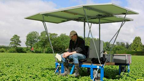 De kar van Jurgen Giesen uit Kraggenburg wordt elektrisch aangedreven.