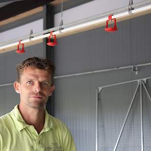 De familie Smid houdt aanstaande vrijdag 21 juli van 14.00 tot 18.00 uur op hun bedrijf aan de Dodaarsweg 53, 3897 LP in Zeewolde. Begin augustus ontvangt Jan Pieter Smid de eerste witte biologische leghennen. „We leveren de eieren aan de Duitse eierhande