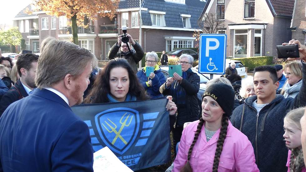 Jaaroverzicht december: Hulpkreet aan koning, ‘t Het nog nooit zo donker west en veroordeling voor v