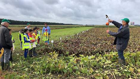 Kinderen tijdens het Oogstfeest in 2020.