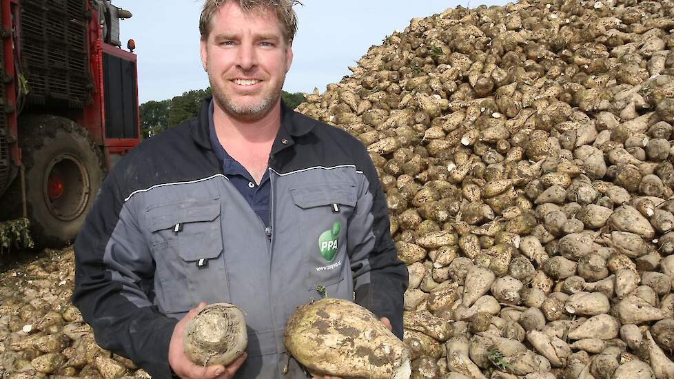 Naast suikerbieten omvat het bouwplan van Johan Knook ook aardappelen, uien, tarwe en wortelen.