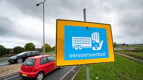 „De beperkingen voor drie weken gaan nog wel. Maar als het langer duurt, wordt het problematisch”, stelt LTO-bestuurder Pieter Bouw.