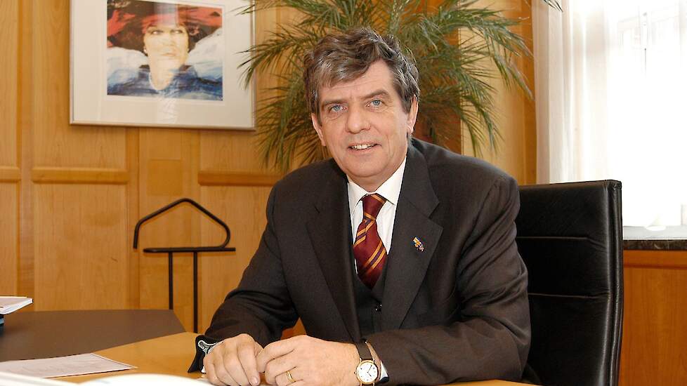 Cees Veerman in zijn periode als minister.