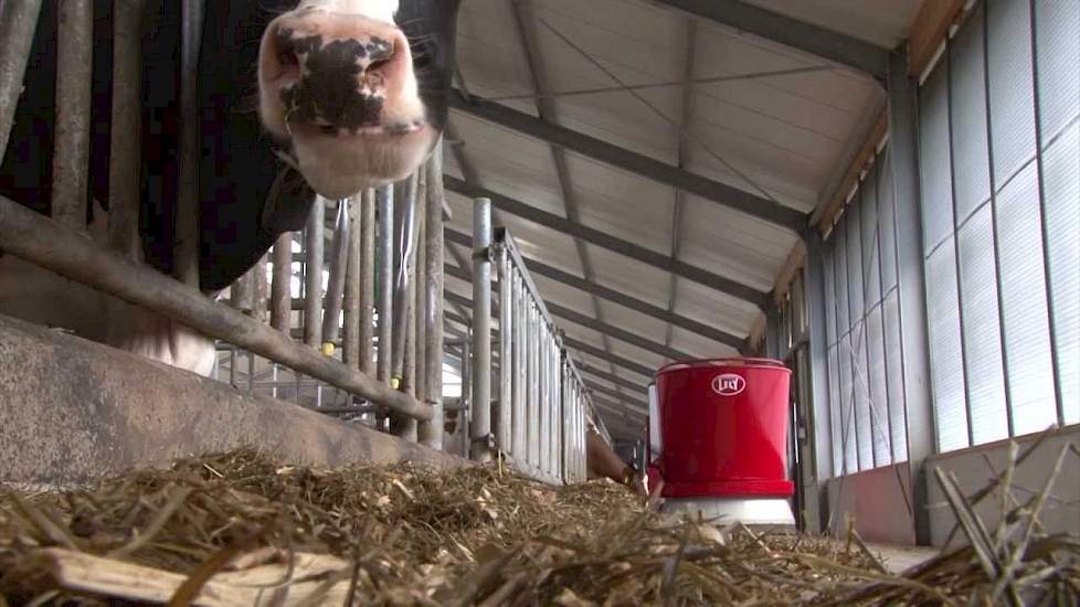 Lely komt met zelfrijdende voerrobot Vector